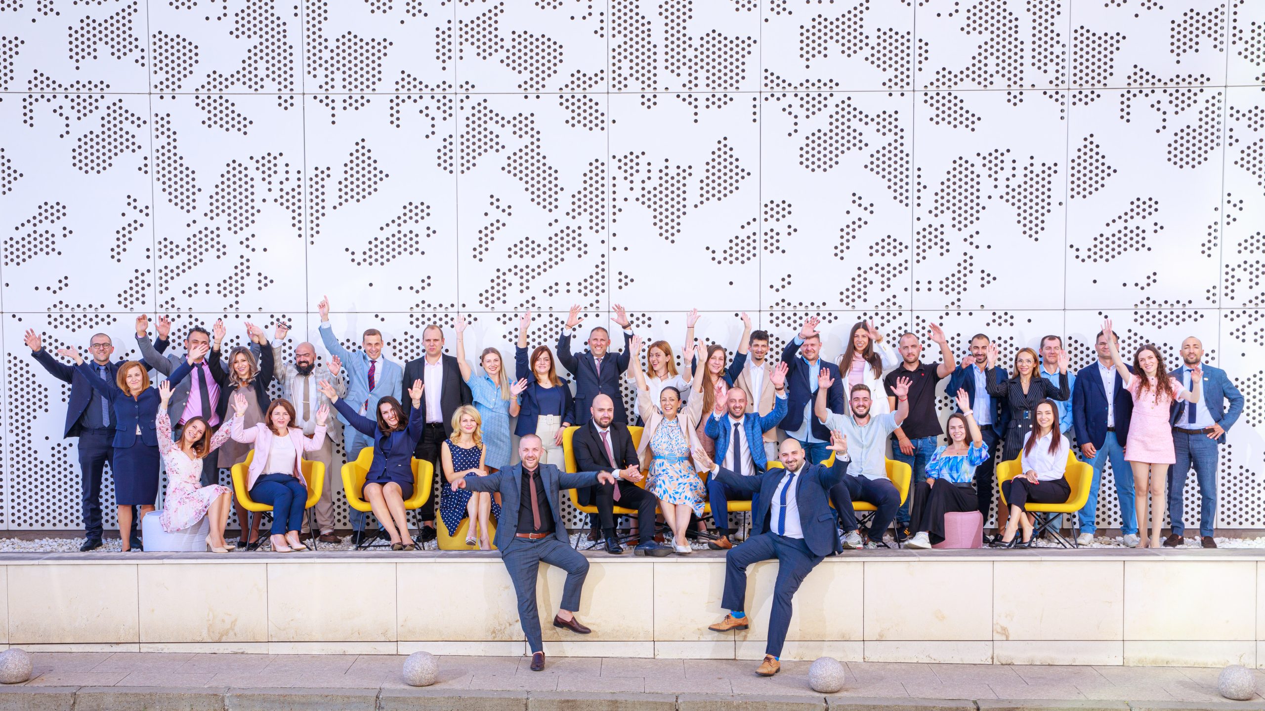 Bul Med Cosnult екип